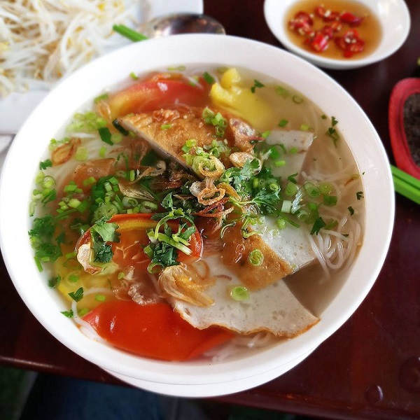 10-mon-an-dan-da-ngon-mien-ban-nhat-dinh-nen-nem-cho-du-khi-den-da-nang-du-lich-tet-nay-ivivu-33