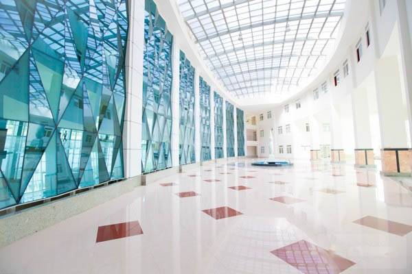 Bệnh viện trông giống một khách sạn đạt tiêu chuẩn 5 sao. (Ảnh: Internet)