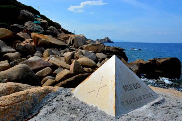 Mũi Đôi - Cực đông Việt Nam. Ảnh: gacon87