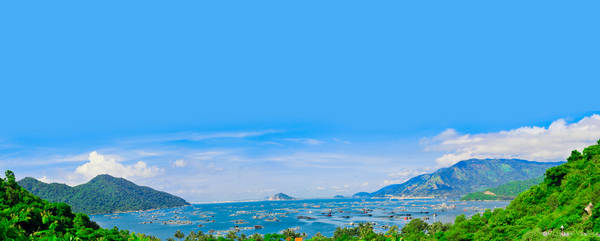 Toàn cảnh bán đảo Đầm Môn. Ảnh: Xóm Nhiếp Ảnh