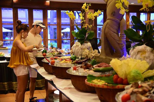 buffet-tom-hum-ivivu-5