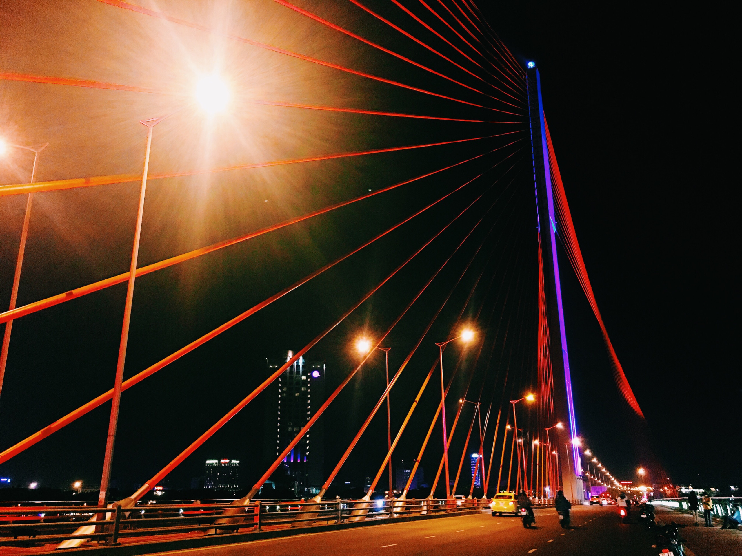 Cầu Trần Thị Lý – Cánh buồm vươn khơi