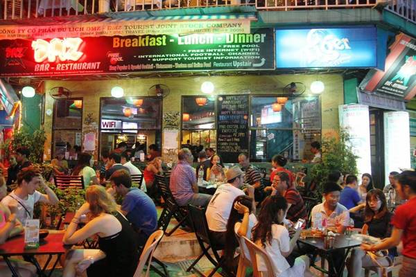 Phố Tây Phạm Ngũ Lão, Huế. Ảnh: photobucket