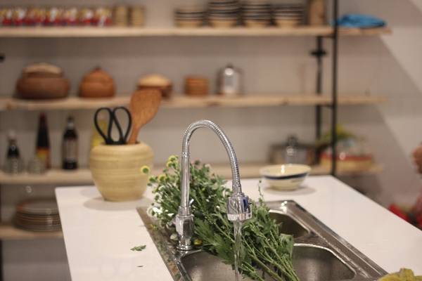 Ngoài ra, ở  Packo Hostel còn có lớp học dạy nấu ăn. Ảnh: packohostel