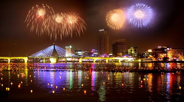 Cuộc thi bắn pháo hoa quốc tế đã trở thành một "thương hiệu" của du lịch Đà Nẵng.