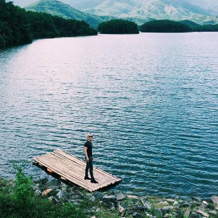 Đây là hồ nước nhân tạo, cung cấp nguồn nước sinh hoạt và tưới tiêu cho đồng ruộng, hoa màu của người dân hai xã Hòa Sơn và Hòa Liên. Ảnh: hichiko_nguyen