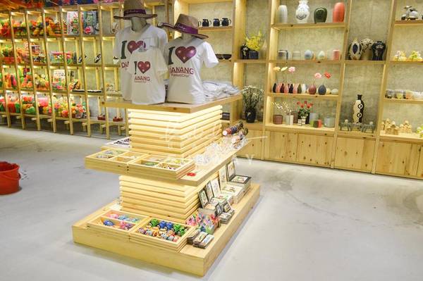 holiday-beach-da-nang-ivivu-12