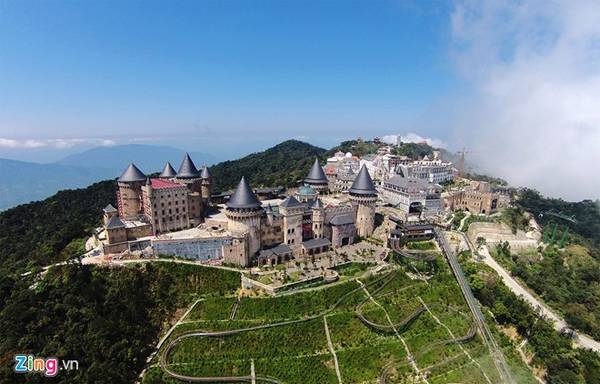 Khu-nghi-duong-Ba-Na-nhin-tu-camera-bay-ivivu-3