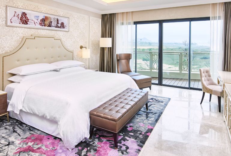 khu-nghi-duong-Sheraton-Grand-Da-Nang-ivivu-6