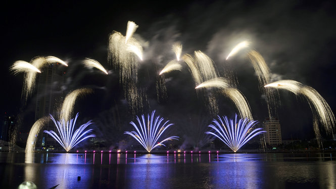 le-hoi-phao-hoa-da-nang-ivivu-10