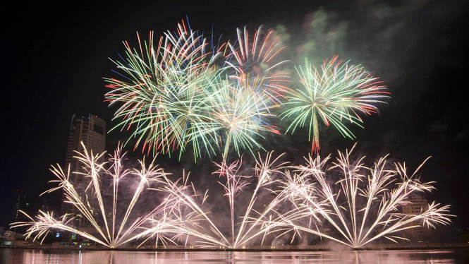 le-hoi-phao-hoa-da-nang-ivivu-11