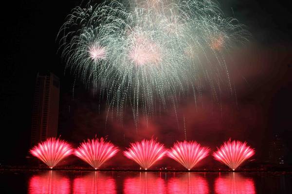Những màn pháo hoa rực rỡ.