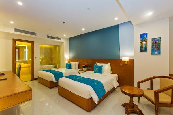 Mandila-Beach-Da-Nang-ivivu-2