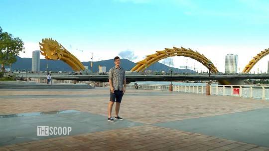 Cầu rồng phun lửa xuất hiện trong cảnh đầu tiên của chương trình. Ảnh: Intercontinental Danang Resort.