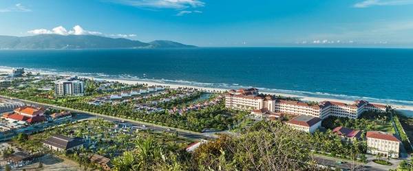 Biển xanh Non Nước. Ảnh: Đỗ Hữu Tiến.