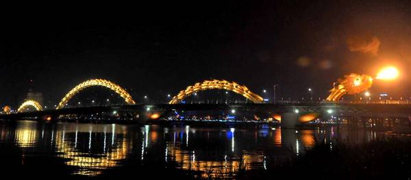 rong-phun-lua-da-nang-ivivu