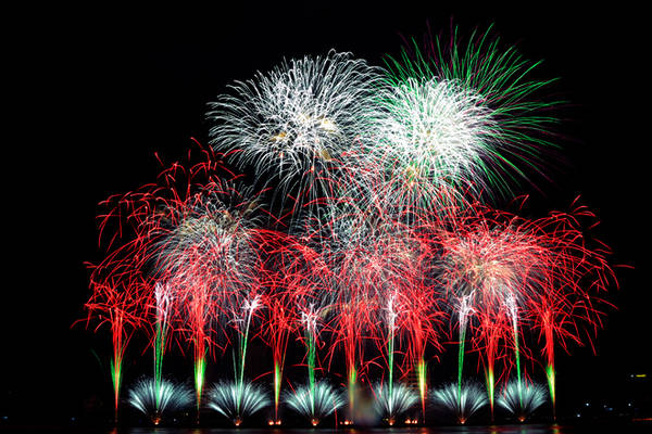 Từng giữ vị trí thứ 3 tại cuộc thi trình diễn pháo hoa quốc tế Đà Nẵng năm 2009, đội Australia đến với cuộc thi lần này không giấu tham vọng cải thiện thứ bậc của mình.