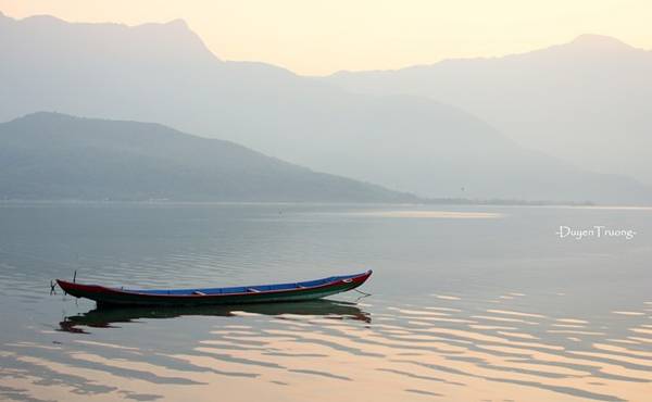 Chưa đầy 10 phút, mặt trời đã khuất bóng. Khoảng thời gian đắm mình vào thiên nhiên ngắn ngủi đó khiến lòng tràn ngập bao cảm xúc.