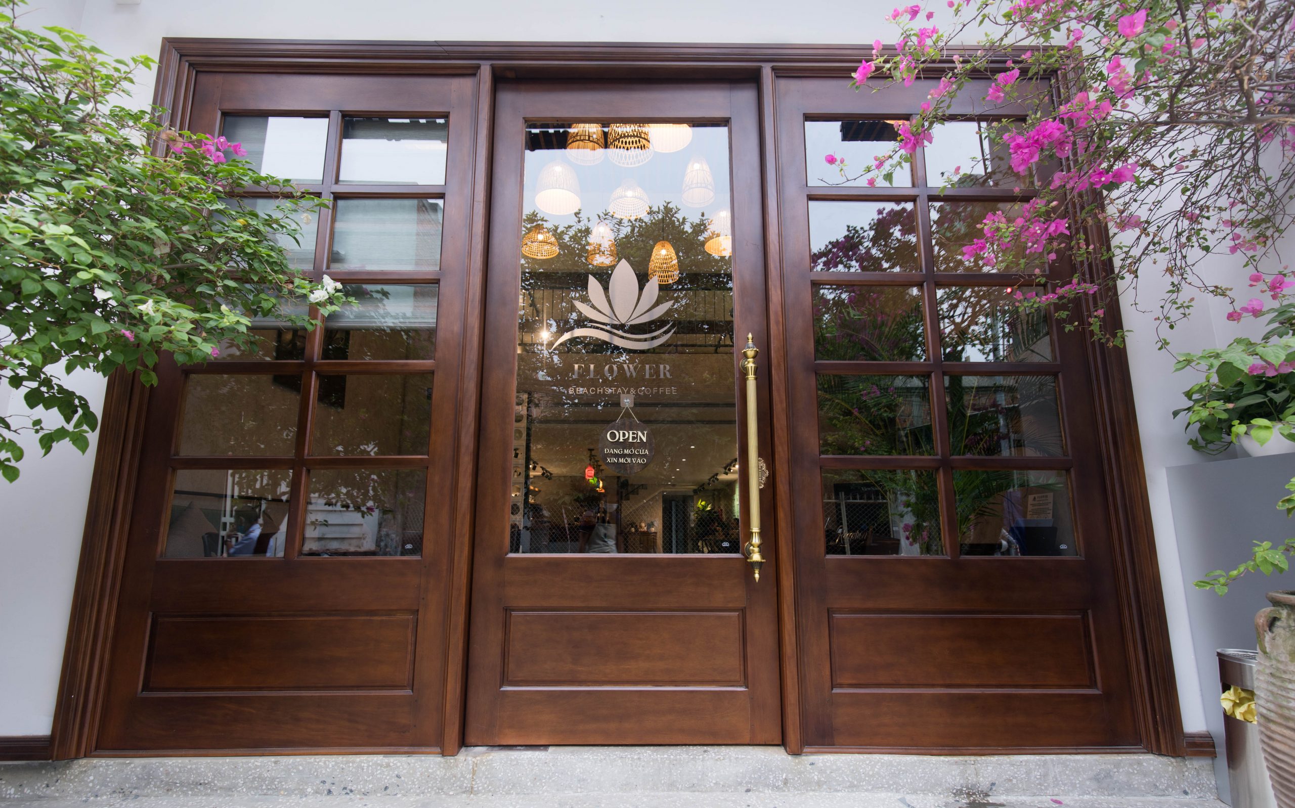 Nhà hàng gần khách sạn Flower Đà Nẵng