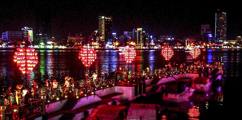 Khách sạn Flower Beachstay Đà Nẵng